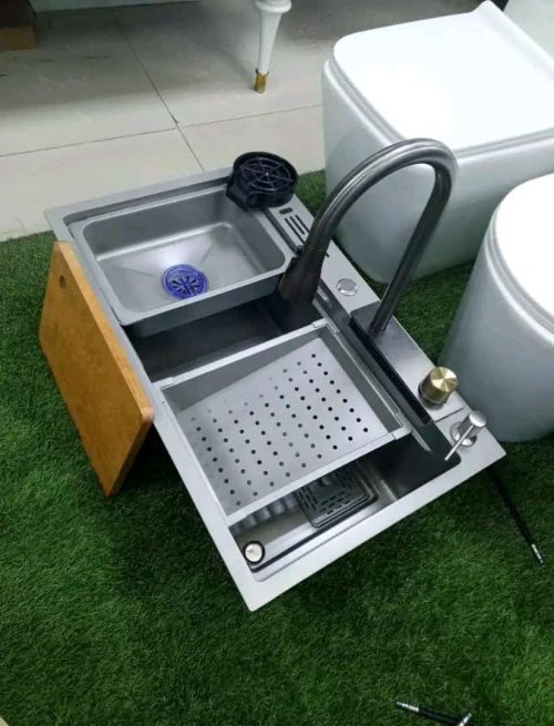 Kitchen sink